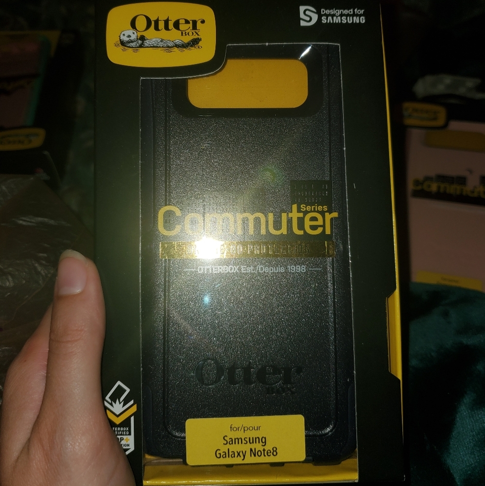 Samsung galaxy note 8 black commuter otterbox
